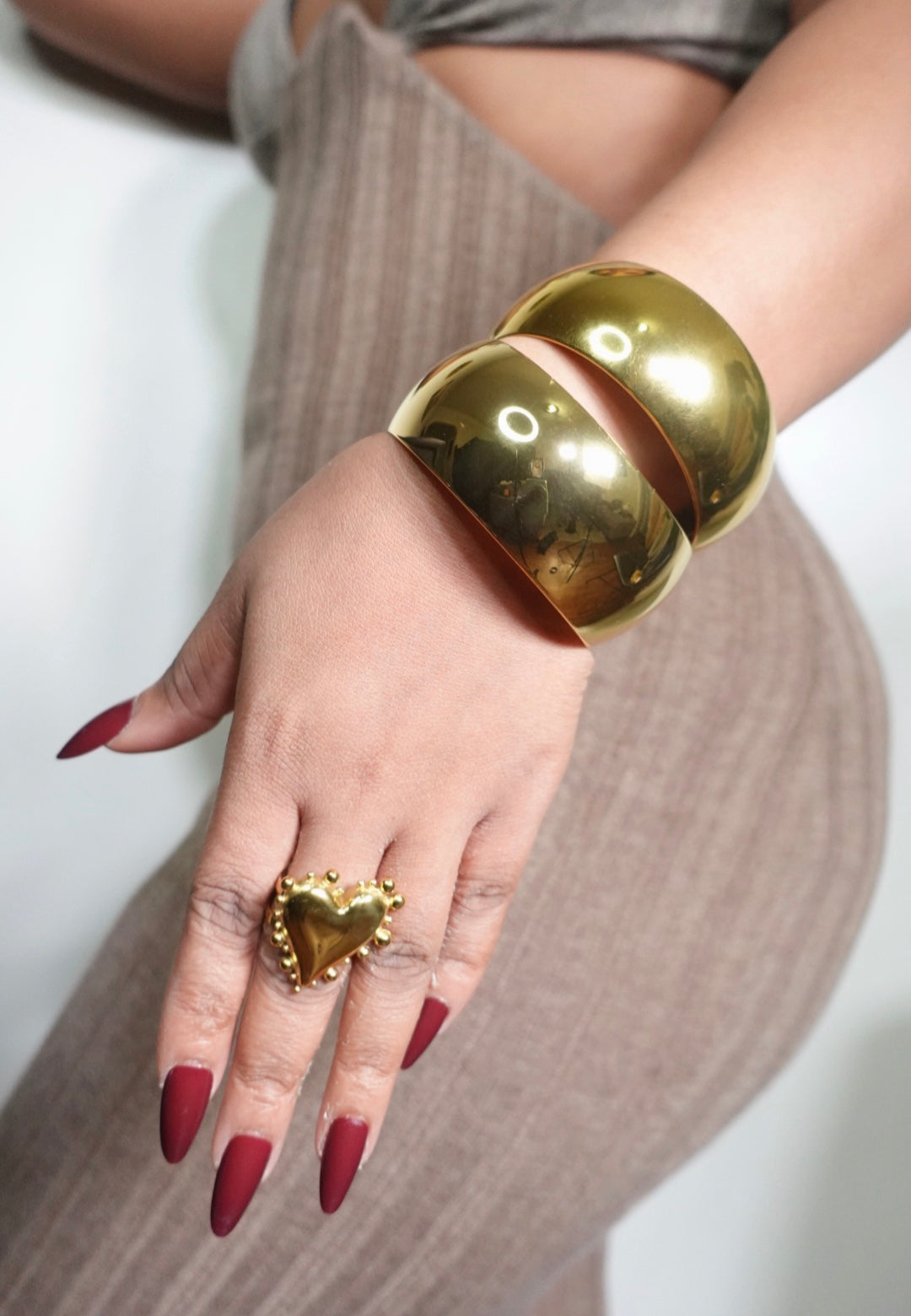 Queen Classy Hardware Satement Bangle
