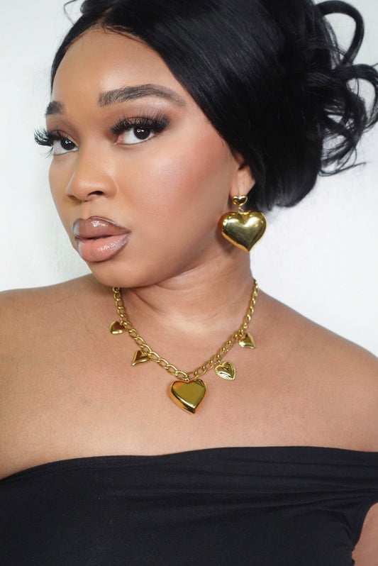 Ahoufe Heart Charm Chunky Necklace