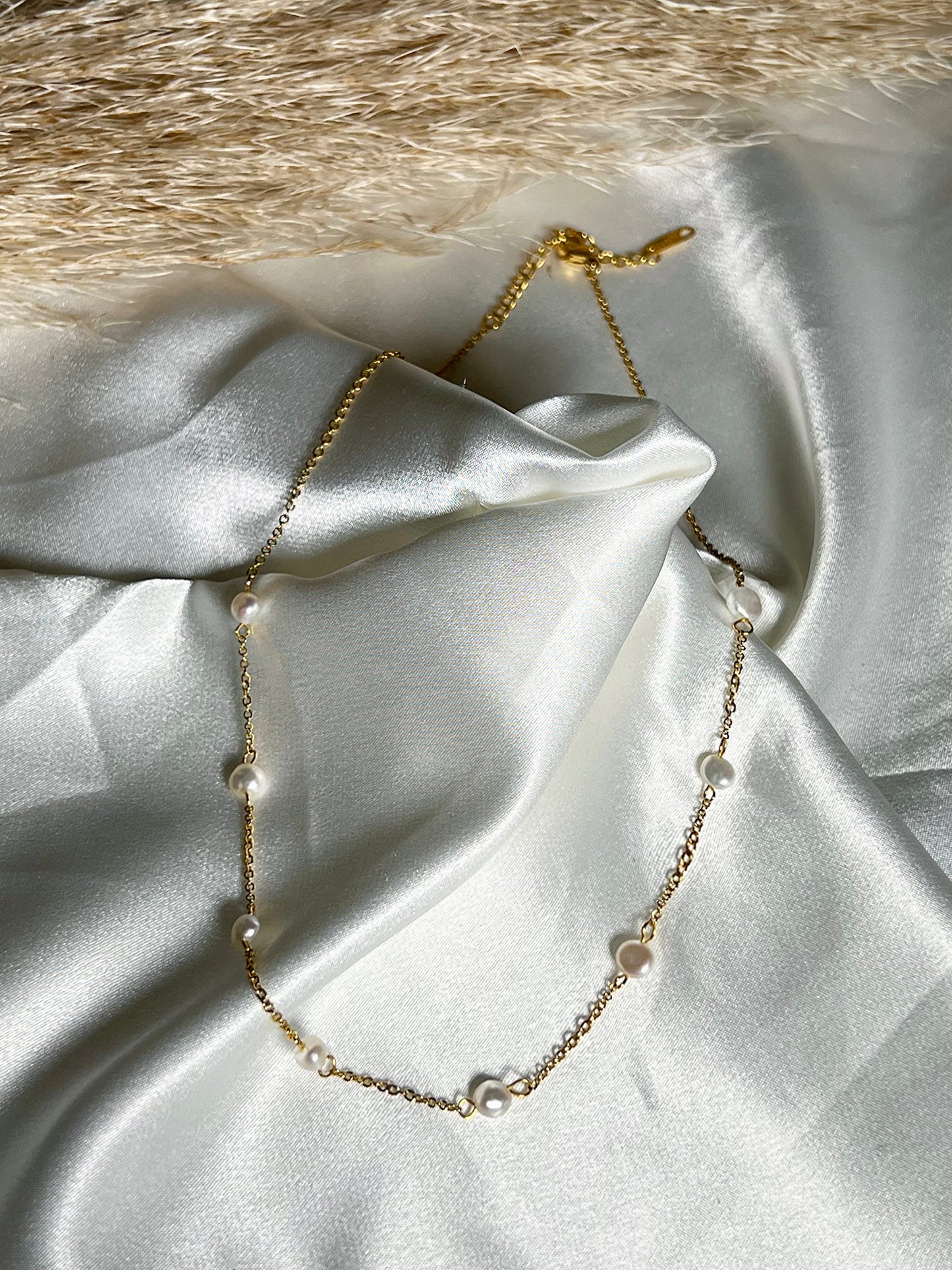 Dora Freshwater Pearl Beaded Dainty Necklace
