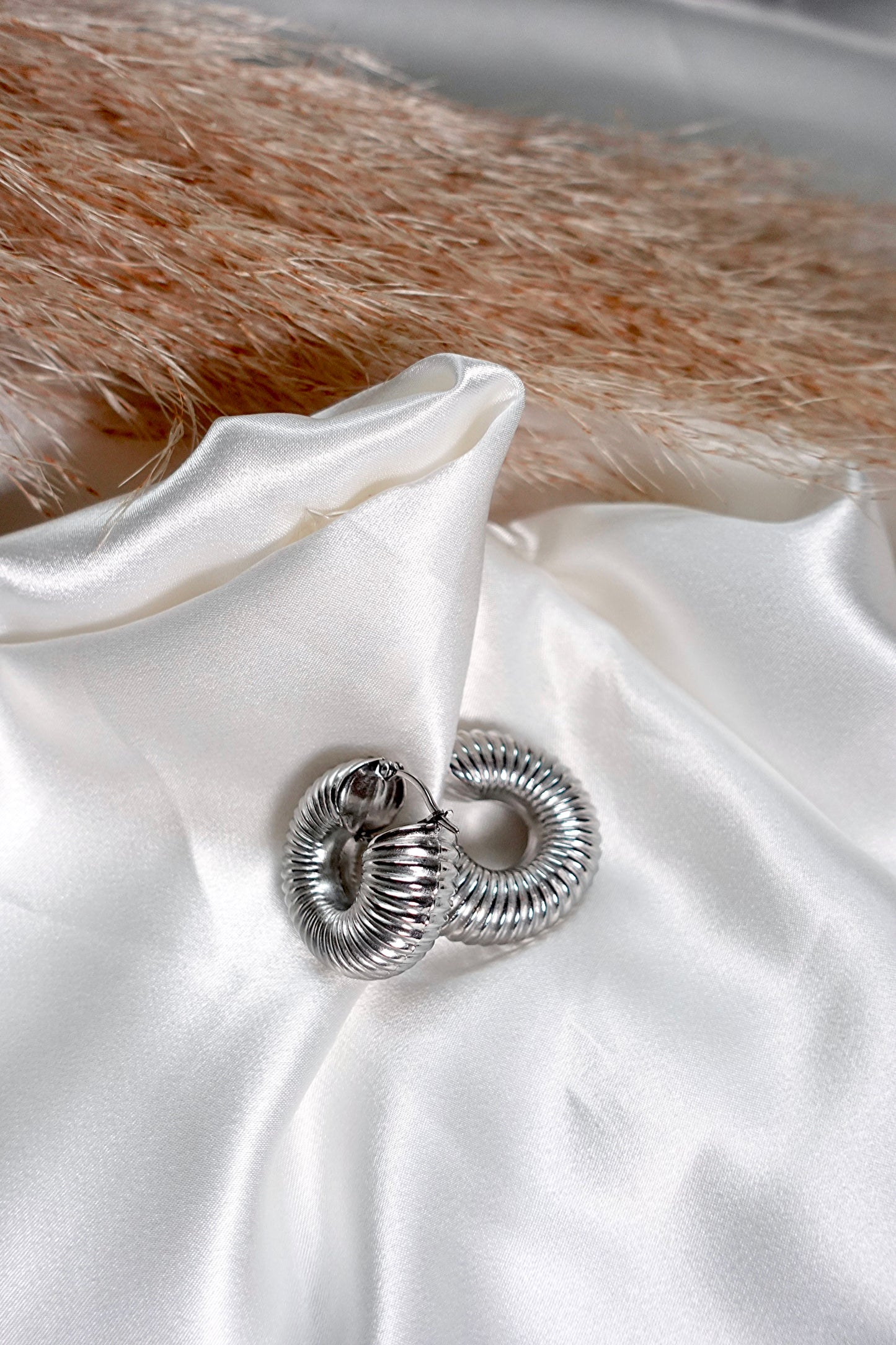 Joy Chunky Hoop Earrings